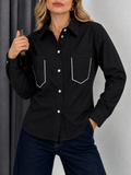 Camisa con brillos en los bolsillos